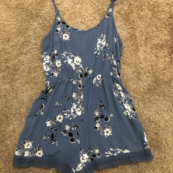 Blue floral romper - Picture 1 of 2
